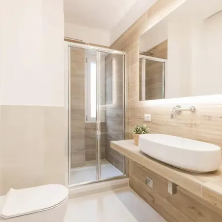 Cozy 1-bedroom Flat With Balcony, Steps To Vatican * Rome
