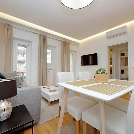 Appartamento Cozy 1-bedroom Flat With Balcony, Steps To Vatican Roma